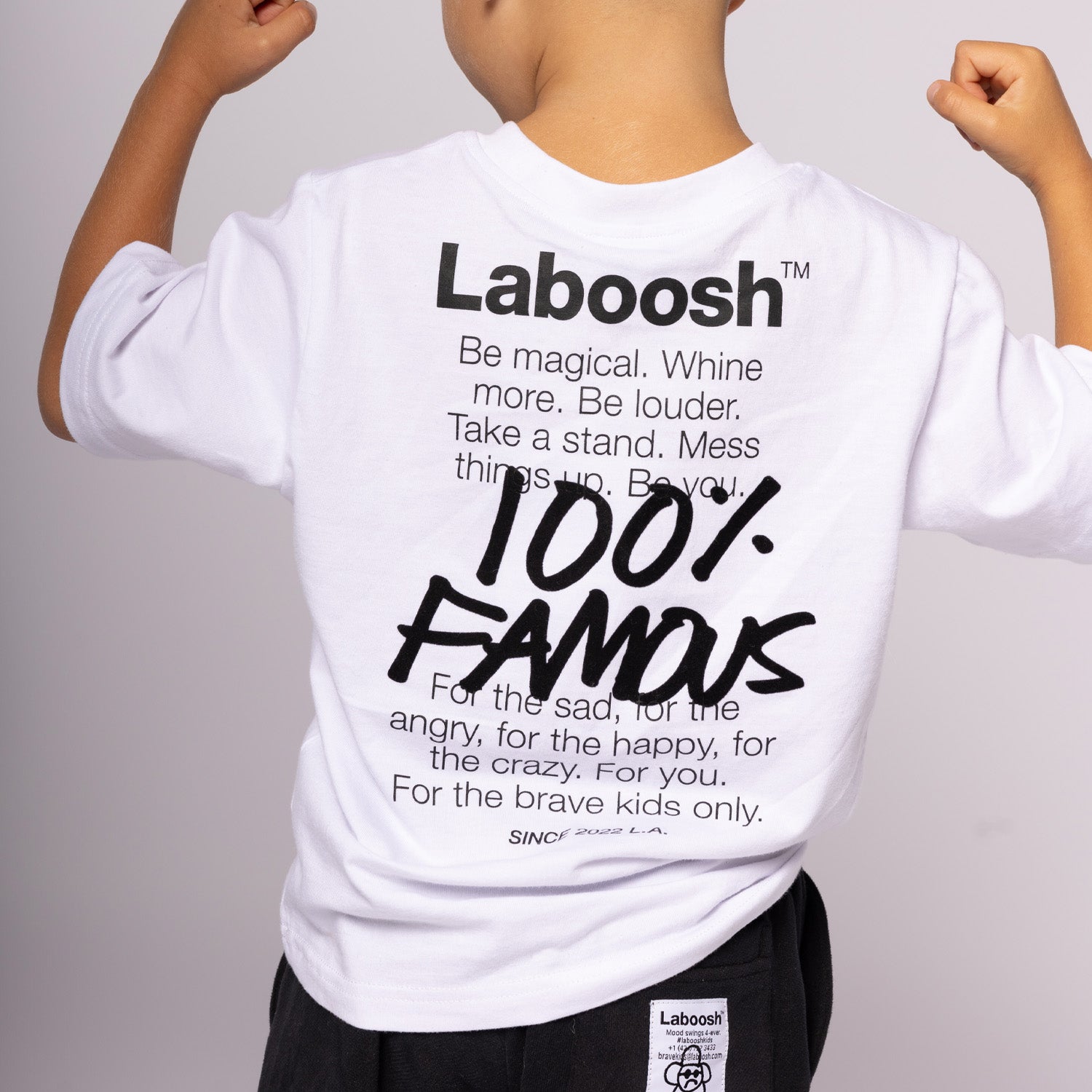 تيشيرت "مشهور 100%".
