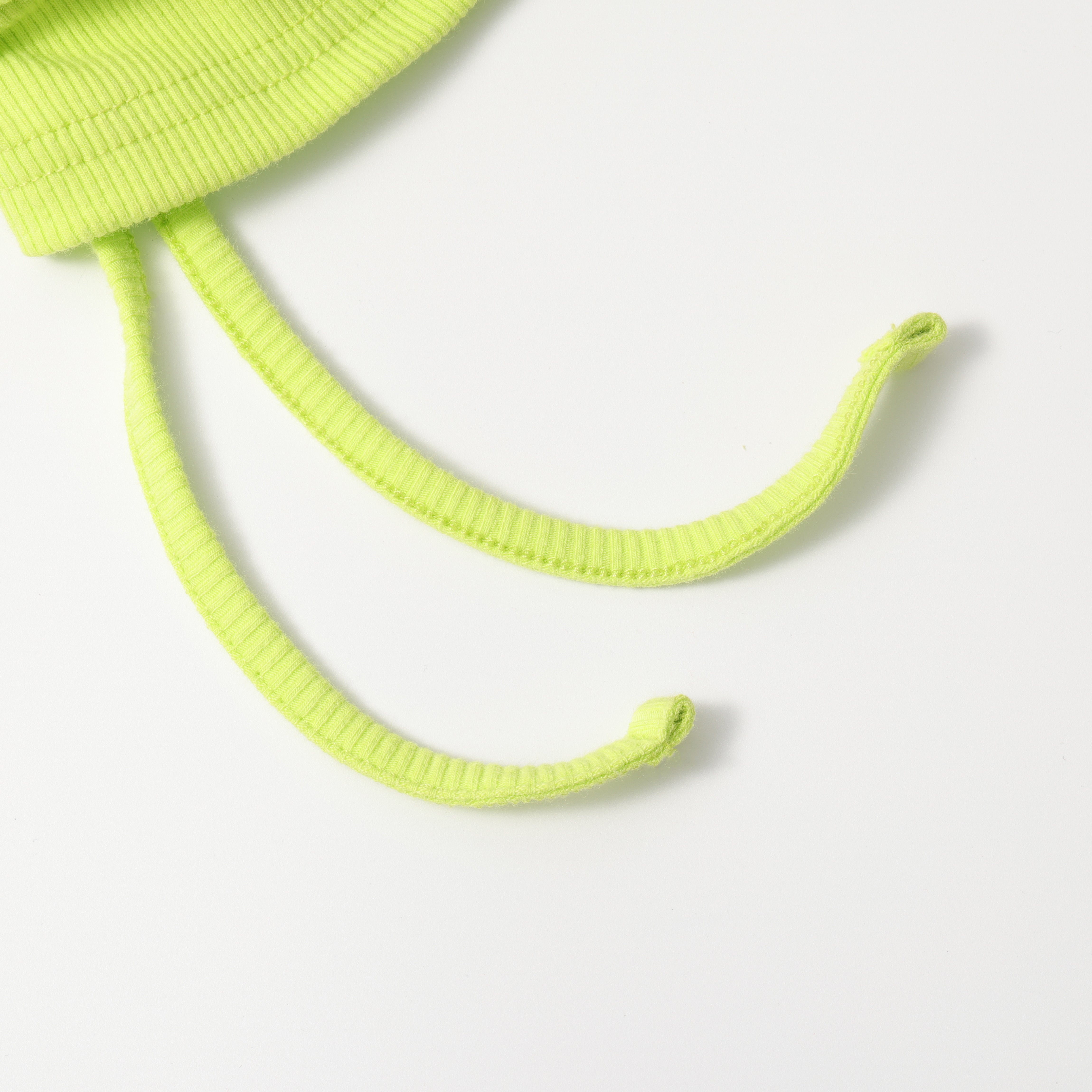 فستان مكشكش بأكمام قصيرة ومضلع من القطن الأساسي